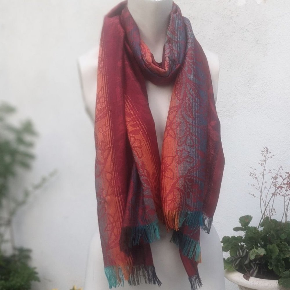 Scarf, Shawl or Pashmina - Picture 4 of 13